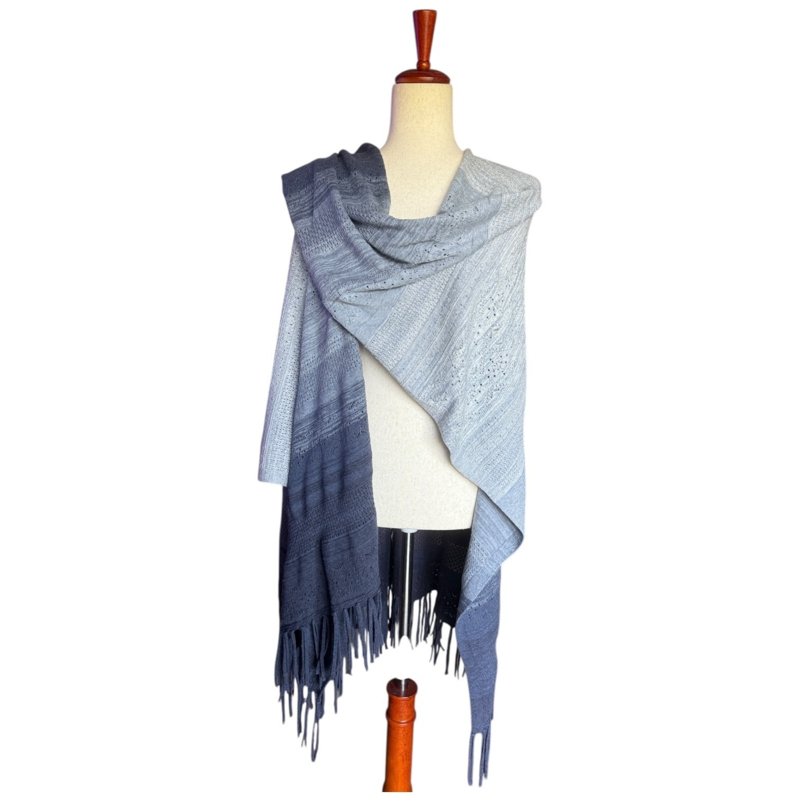 White House Black Market Blue Grey Knit Wrap Shawl Fringe Wrap Scarf M/L Nwot